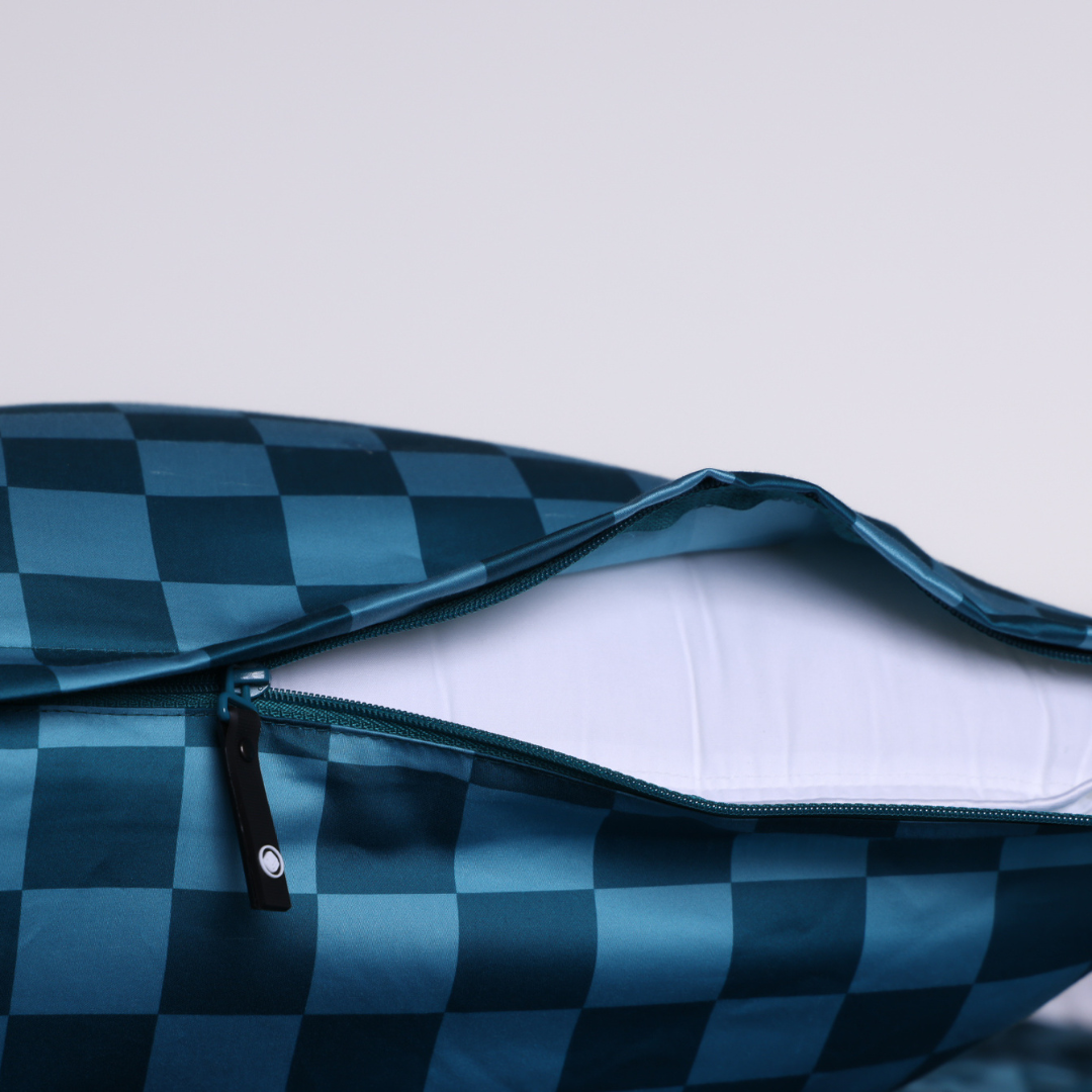 Ningaloo Chequered Magnetic Clip & Zip Quilt Cover