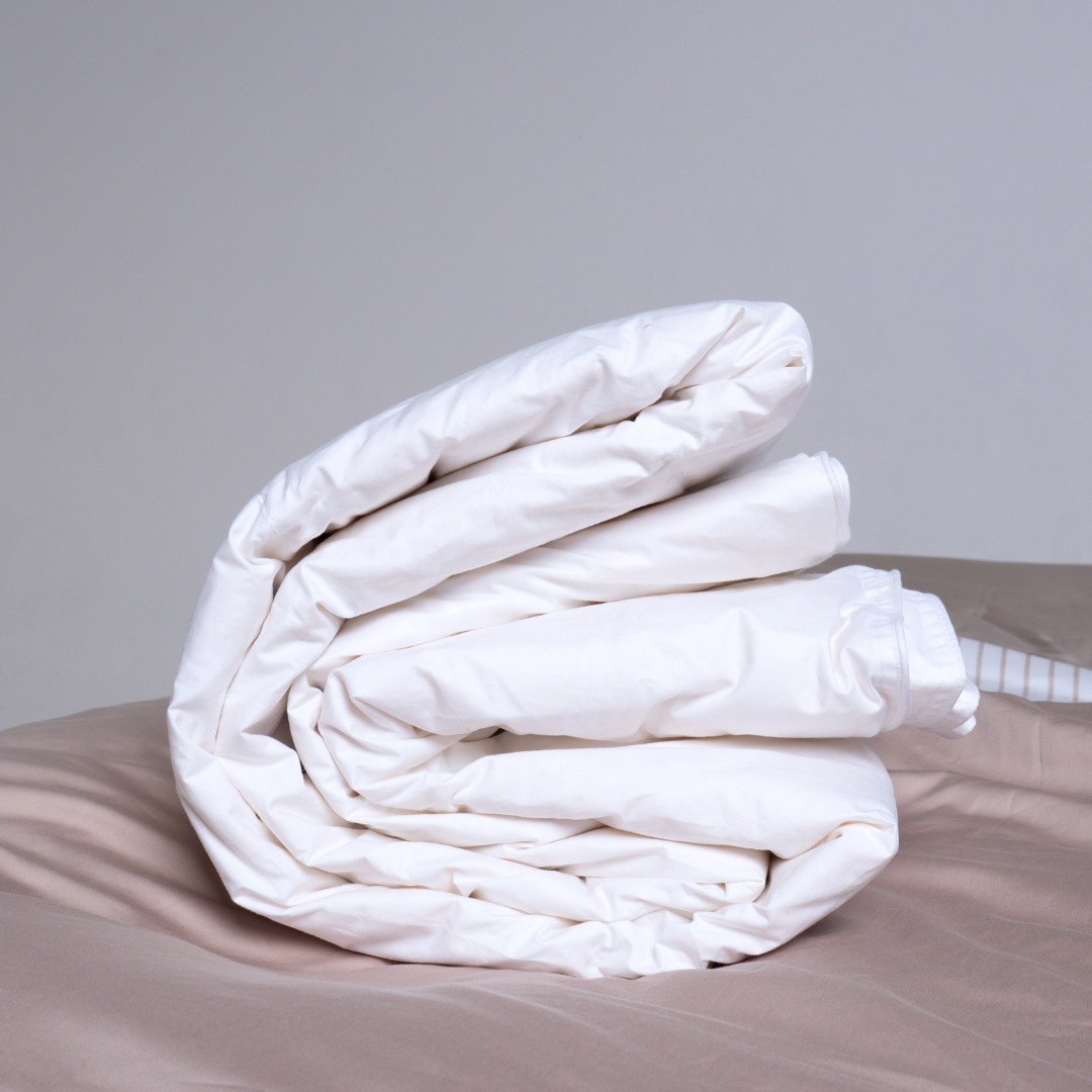 Luxury Quilts Queen Lightweight White